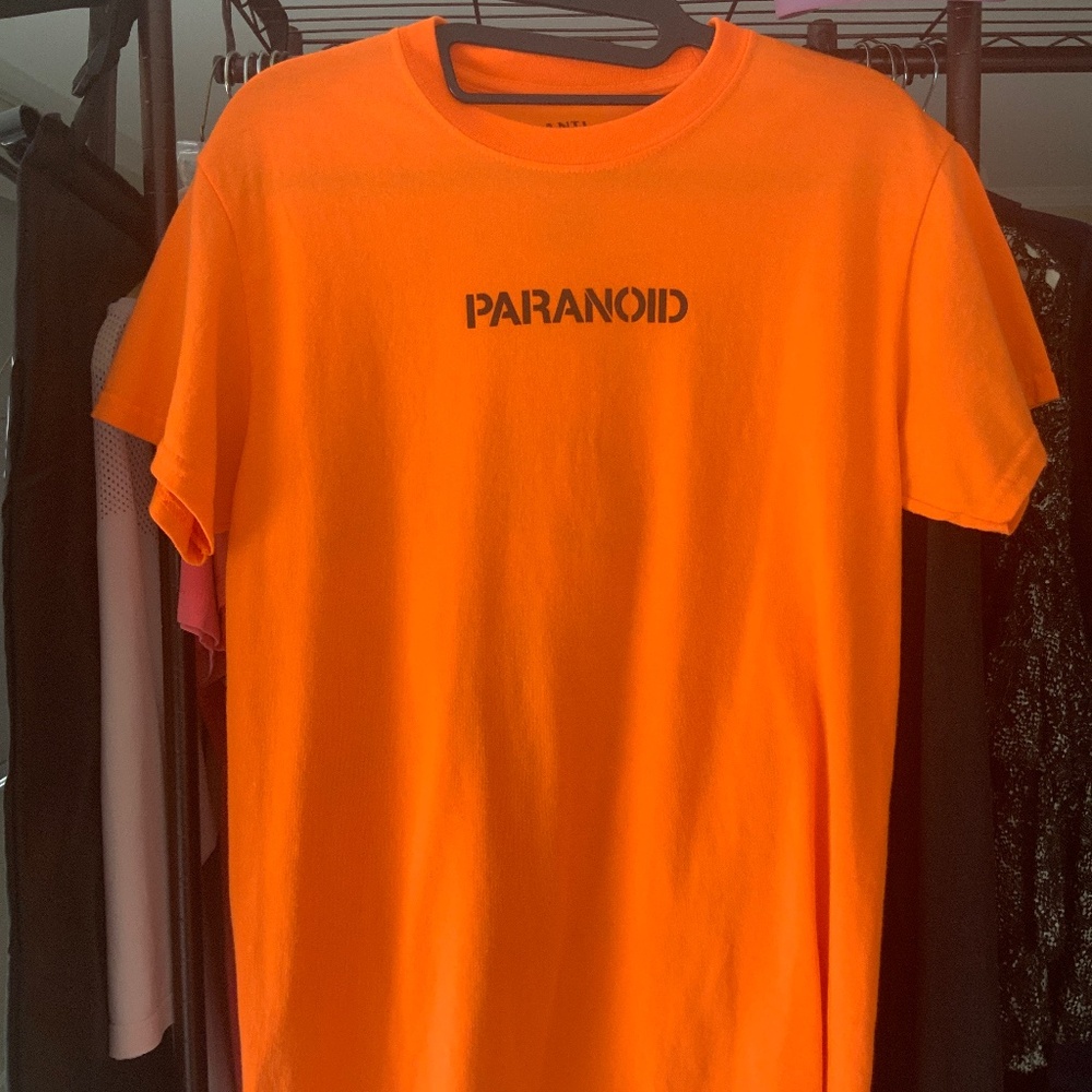 Mens small antisocial social club tee